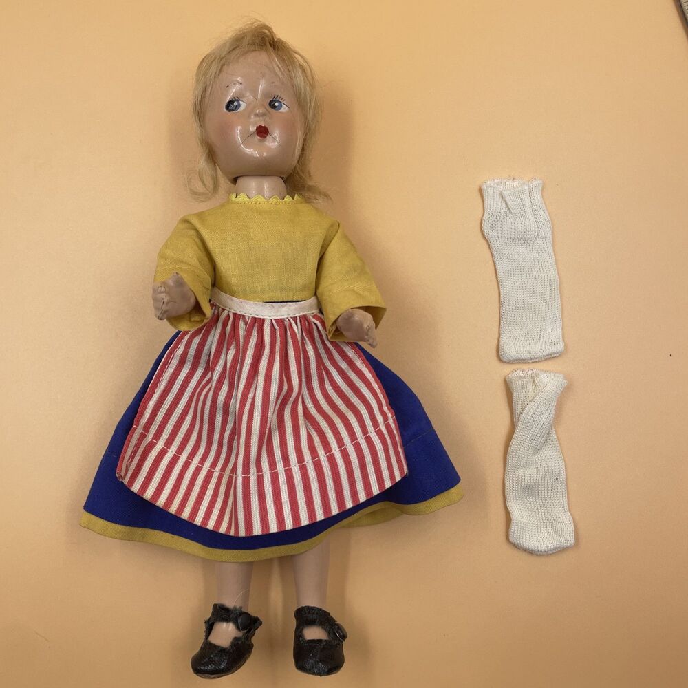 Madame Alexander Vintage 1930's Composition 9" Wendy Ann with Dutch Clothes